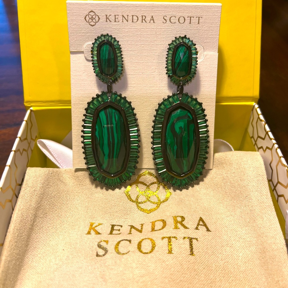 RARE Kendra Scott Luxe Green Malachite Earrings.